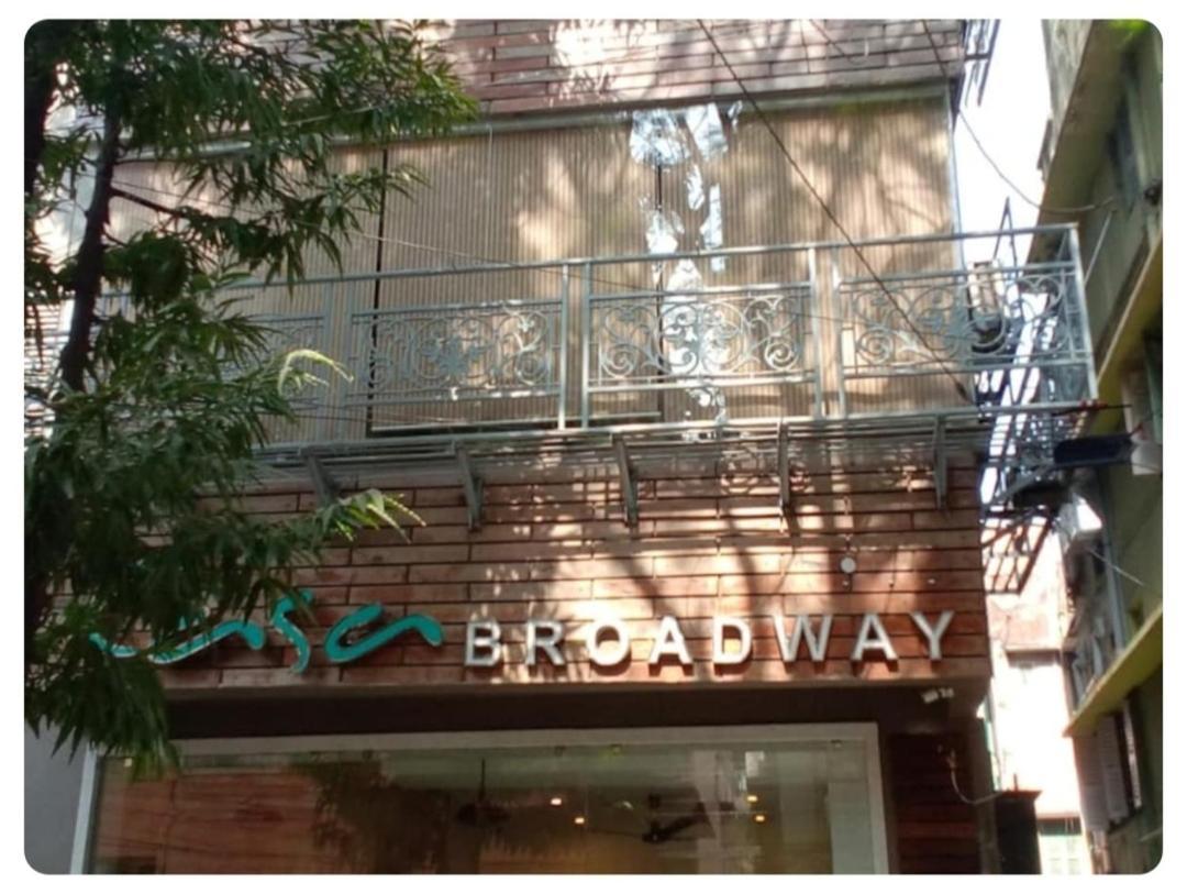 Casa Broadway-A Boutique Hotel Calcutá Exterior foto